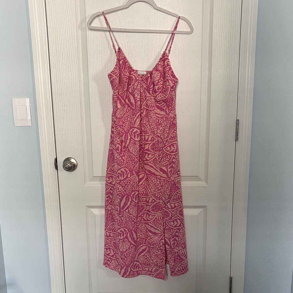 Sienna Sky Pink Leaf Pattern Midi Dress